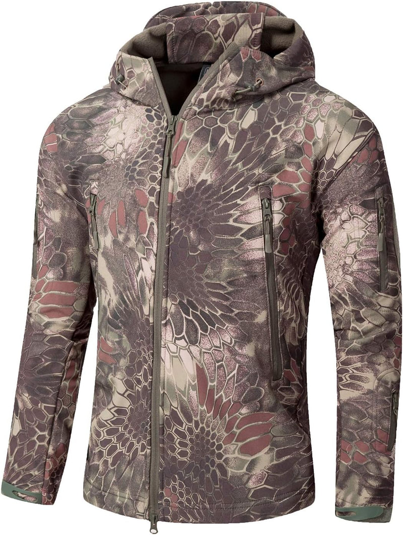 Laad afbeelding in Galerijviewer, De Camouflage tactische heren softshell jas is uw perfecte metgezel voor buitenavonturen, met een op de natuur geïnspireerd patroon, meerdere zakken met rits, een ritssluiting aan de voorkant en ademend comfort met stijl.
