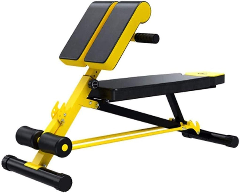 Laad afbeelding in Galerijviewer, De &quot;Bereik je fitnessdoelen met de veilige multifunctionele halterbank!&quot; heeft een geel en zwart design met een verstelbare zitting, gevoerde ondersteuning en voetrollen, perfect voor back extension en core workouts. Deze complete fitnessoplossing biedt een verstelbaar ontwerp voor optimale prestaties.
