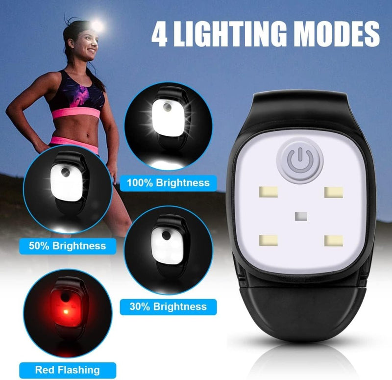 Laad afbeelding in Galerijviewer, Een persoon buiten in de schemering gebruikt de &quot;Veilig en verlicht: Clip-on running lights voor nachtelijke activiteiten&quot;, een kleine USB-oplaadbare koplamp met vier verlichtingsmodi: 100%, 50%, 30% helderheid en rood knipperend.
