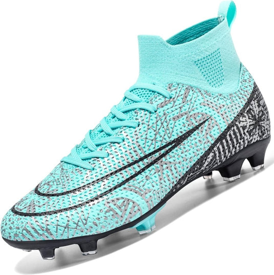 De ⚽ Domineer het veld met deze hoogwaardige voetbalschoenen! zijn turquoise met een hoog ontwerp, ingewikkelde zwarte en zilveren patronen en een zool met noppen voor uitzonderlijke grip en stabiliteit op het veld.