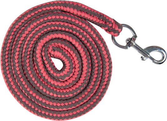 Ervaar het ultieme gemak met onze rood-zwarte, gevlochten touwriem van hoogwaardig polyester, voorzien van een veilige metalen clip voor bevestiging aan halsbanden of harnassen.
