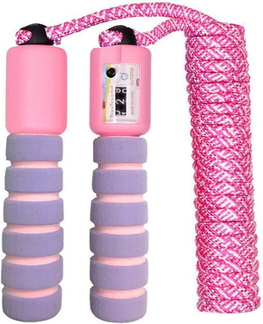 Verstelbaar springtouw voor kinderen en tieners, roze met paarse schuimrubberen handgreep en digitale teller, gemaakt van milieuvriendelijke materialen voor een duurzame workout.