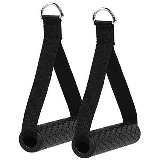 Twee zwarte getextureerde "Trainvullend met de fitness handgrepen kabelgrepen" met D-ringen en banden, ontworpen voor weerstandsbanden of kabelmachines, bieden een comfortabele grip tegen een witte achtergrond. Ideaal als kabelmachine accessoire om uw workout te verbeteren.