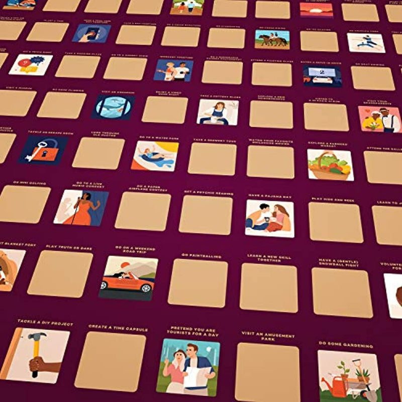 Laad afbeelding in Galerijviewer, Ontdek 100 onvergetelijke dates met het bordspel met kastanjebruine vierkante tegels, waarvan sommige zijn geïllustreerd met activiteiten zoals tuinieren, schilderen en lezen. Perfect om afspraakideeën op te wekken of als uniek Valentijnscadeau.
