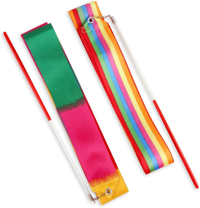 Laad afbeelding in Galerijviewer, Op een witte achtergrond liggen twee kleurrijke danslinten met glazenvezelstokjes met rode punten: de ene groen en roze, de andere regenboog. Product: 2m sprankelende danslinten voor kinderen: maak je dansprestaties onvergetelijk.
