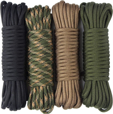 Vier rollen duurzaam paracord in zwart, camouflage, bruin en groen zijn netjes naast elkaar gerangschikt op een witte achtergrond. Elk stuk, uit ons 