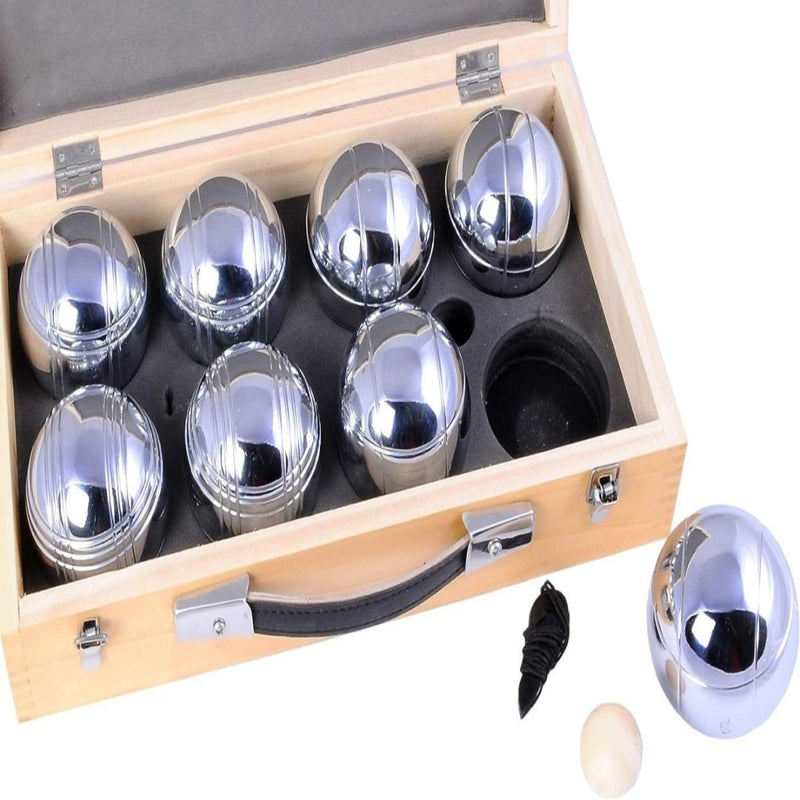 Laad afbeelding in Galerijviewer, Een luxe cadeau-idee: de &quot;Geniet van eindeloos plezier met ons petanque spel in houten kist&quot; bevat acht metalen boules, een kleine witte doelbal (jack), en een zwarte marker voor het genieten van het jeu de boules spel.
