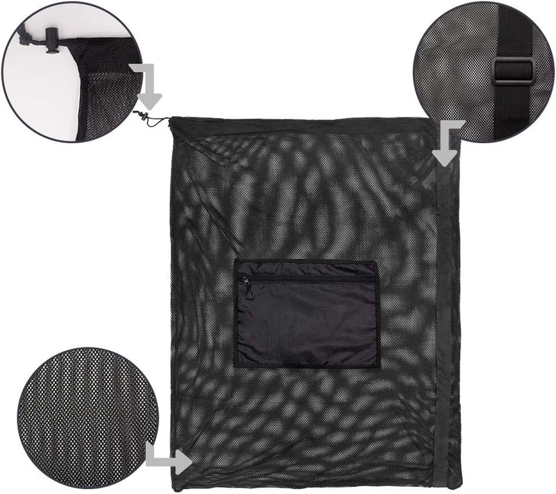 Laad afbeelding in Galerijviewer, Compacte zwarte mesh opbergtas gemaakt van duurzaam nylon met een centraal vak met ritssluiting, close-ups van het trekkoord, mesh-textuur en plastic gesp. &quot;De voetbaltas die je nodig hebt om je team te laten winnen&quot; is perfect voor dagelijks gebruik.
