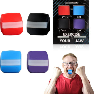 Een persoon gebruikt een blauw apparaat uit de Jawline trainer ball kit, met kleurgecodeerde moeilijkheidsniveaus, om kaakspieren te trainen voor een jonger uiterlijk.