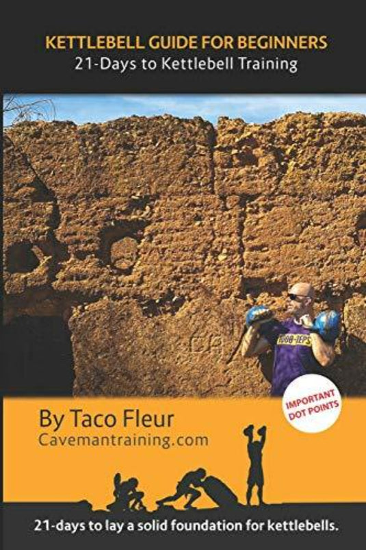 Op de omslag van het boek "Kettlebell Guide for Beginners: 21-Days to Kettlebell Training" van Taco Fleur staat een persoon afgebeeld die kettlebells tilt tegen een gestructureerde achtergrond. Zo krijgt u snel toegang tot uitgebreide trainingstechnieken.