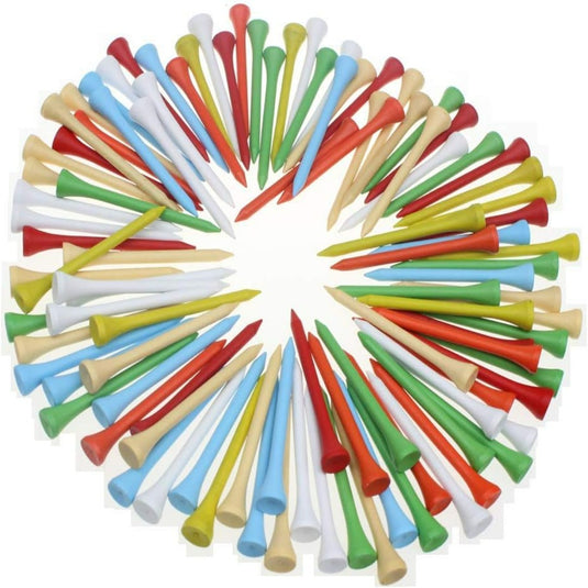 Een spiraalvormige opstelling van "Professionele houten golftees: de beste basis voor je swing", in de kleuren rood, groen, blauw, geel en wit, toont precisie in een cirkelvormig patroon tegen een witte achtergrond.