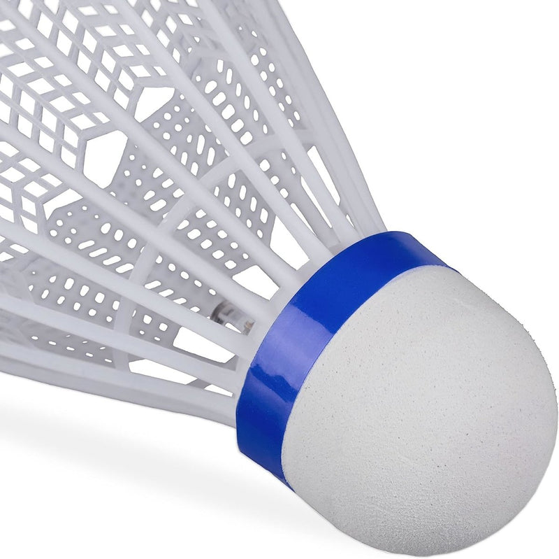 Laad afbeelding in Galerijviewer, Close-up van een LED-verlichte shuttle uit de badmintonset &quot;LED verlichte badminton-shuttleset: maak van elke wedstrijd een feestje!&quot;, met blauwe banddetails, ingewikkeld gaas en schuimtip.
