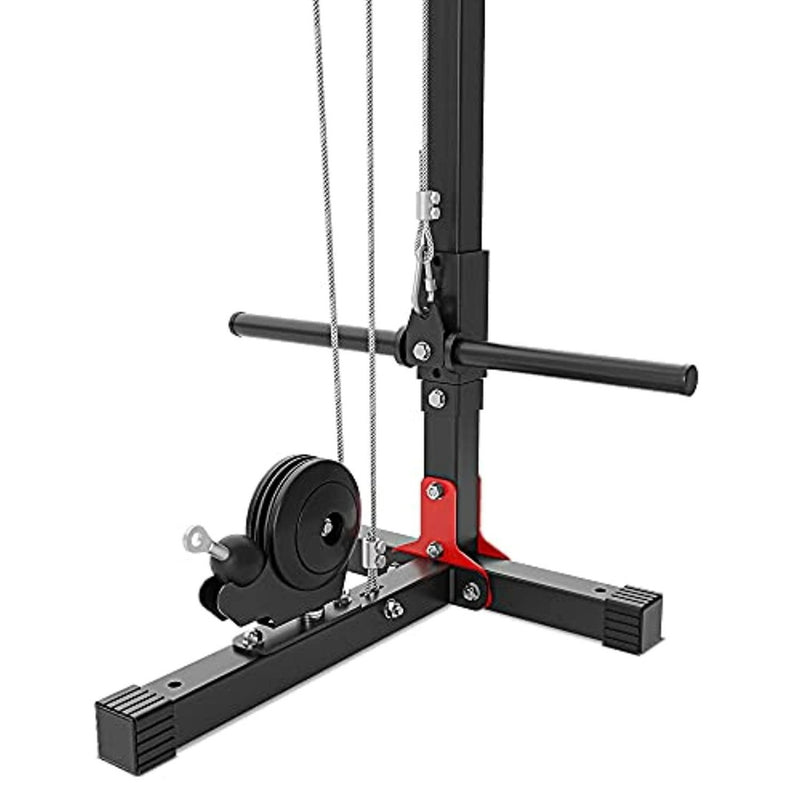 Laad afbeelding in Galerijviewer, Het &quot;Sport je lichaam tot perfectie&quot; toestel, met zwarte en rode elementen, halterschijven, kabels en stuur, biedt Europese topkwaliteit op het gebied van krachttraining. Ontdek diverse trainingsmogelijkheden met zijn sportkabel-crossover-ontwerp.
