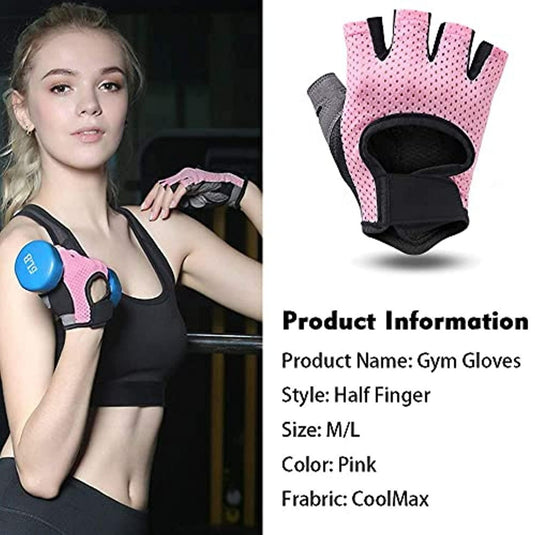 Een vrouw die Verbeter je training roze microvezel fitnesshandschoenen draagt, maat M/L met CoolMax-stof voor comfort, houdt een blauwe halter vast.