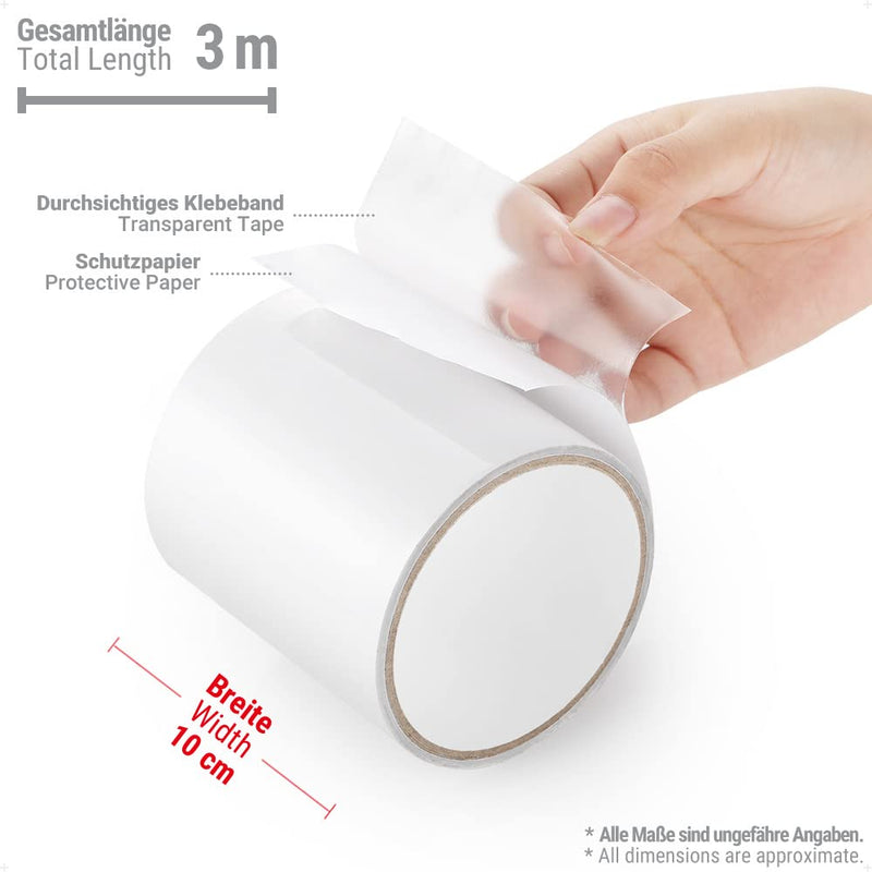 Laad afbeelding in Galerijviewer, Een hand trekt transparante tape van een grote rol met het label &#39;Totale lengte 3 m&#39; en &#39;Breedte 10 cm&#39;. De tape is voorzien van labels als &#39;Transparante tape&#39; en &#39;Beschermpapier&#39;. Dit maakt het perfect voor tijdelijke reparaties of tentreparaties. Het duurzame, waterdichte ontwerp wordt benadrukt onder de naam Tent tape: de onmisbare reparatietape voor je tent.
