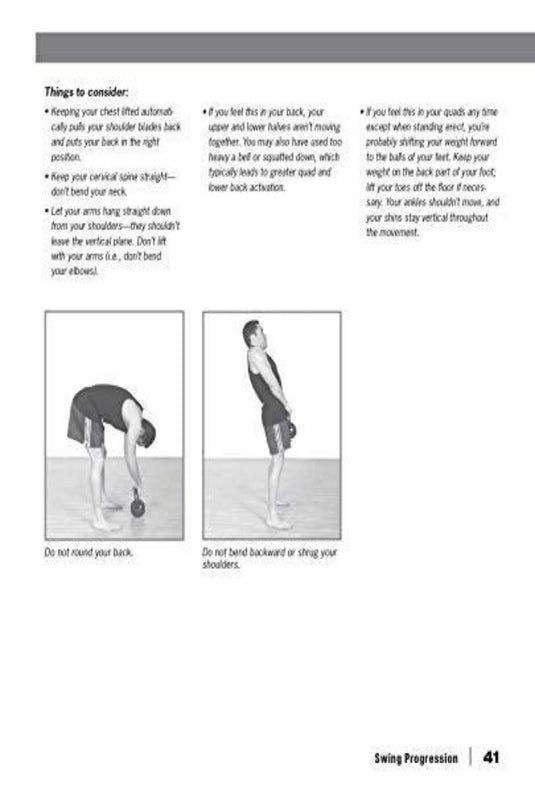 Drie afbeeldingen tonen een man die een kettlebell van de vloer tilt tot hij rechtop staat, met houdingstips. Ideaal voor iedereen die kettlebell-oefeningen toevoegt aan zijn krachttraining, zoals beschreven in "The Ultimate Kettlebells Workbook: The Revolutionary Program to Tone, Sculpt and Strengthen Your Whole Body".