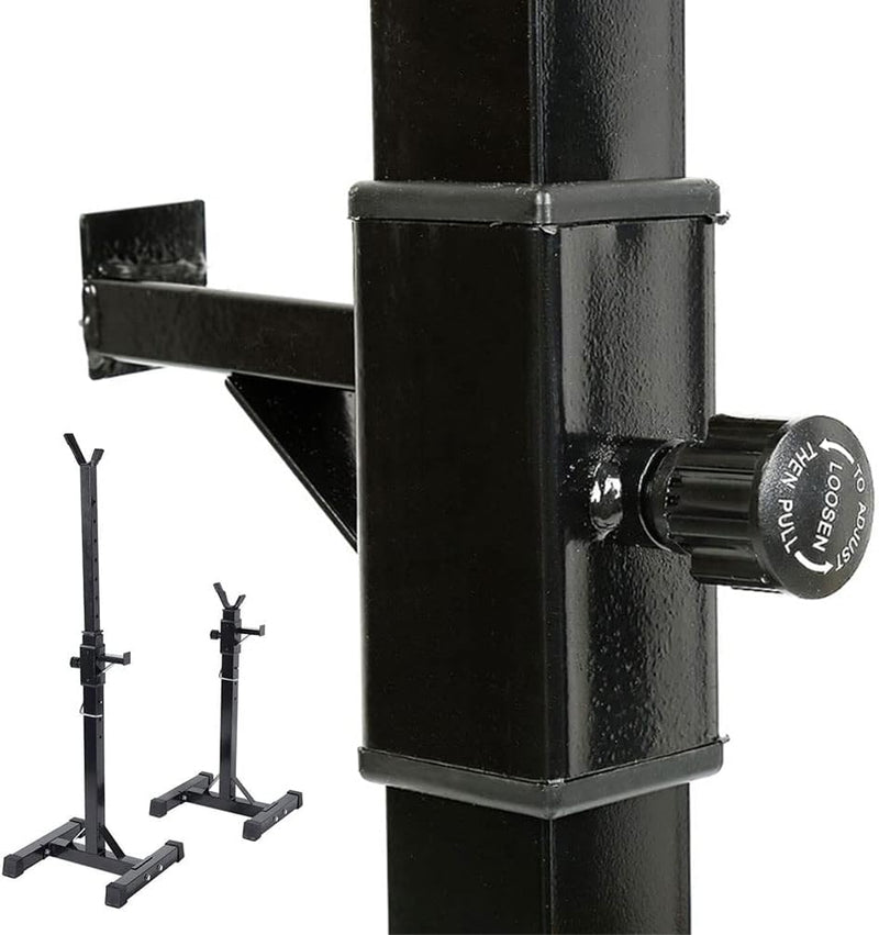 Laad afbeelding in Galerijviewer, Close-up van een zwarte verstelbare barbell squat rack, &quot;Versterk je lichaam: Squat rek voor ultieme trainingsresultaten,&quot; met de verstelknop. Inzet toont een volledig beeld van het paar op een witte achtergrond, ideaal voor krachttrainingssessies.
