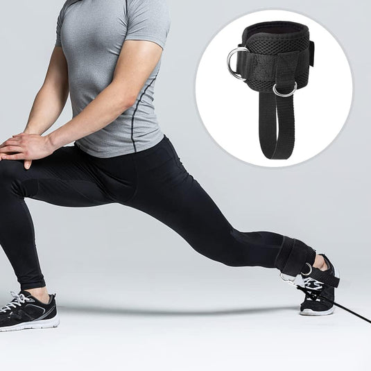 Bij sportkleding valt iemand uit met de "Verstevig je bilspieren, heupen, dijen en kuiten met de fitness enkelriem" op de enkel; een inzet toont de band gemaakt van hoogwaardig neopreen, perfect voor spiertraining.