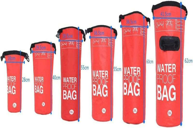 Laad afbeelding in Galerijviewer, Zeven rode waterdichte tassen gemaakt van hoogwaardige materialen staan opgesteld van 2L tot 40L. Elke &quot;Verken zorgeloos de natuur met onze waterdichte tas&quot; beschikt over verstelbare draagriemen voor comfort en gemak.
