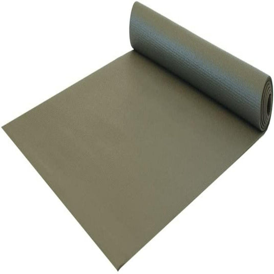 Een gedeeltelijk uitgerolde donkergrijze "Yogamat - Optimale grip en comfort voor elke yogavorm", gemaakt van duurzaam materiaal, ligt op een witte achtergrond.